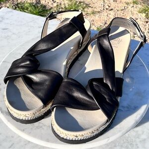 Amalfi by Rangoni Firenze, Italian Black Leather Sandal, 40(10M), Criss Cross